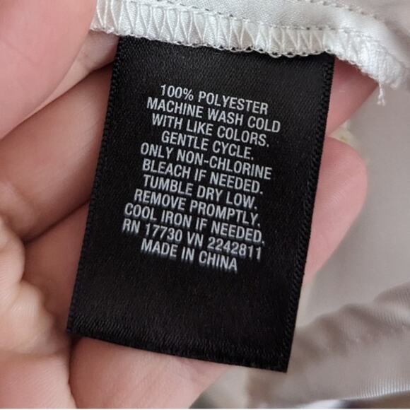 Mossimo Boho Halter Lined Handkerchief Midi Flowy
Small Dress - Picture 7 of 7